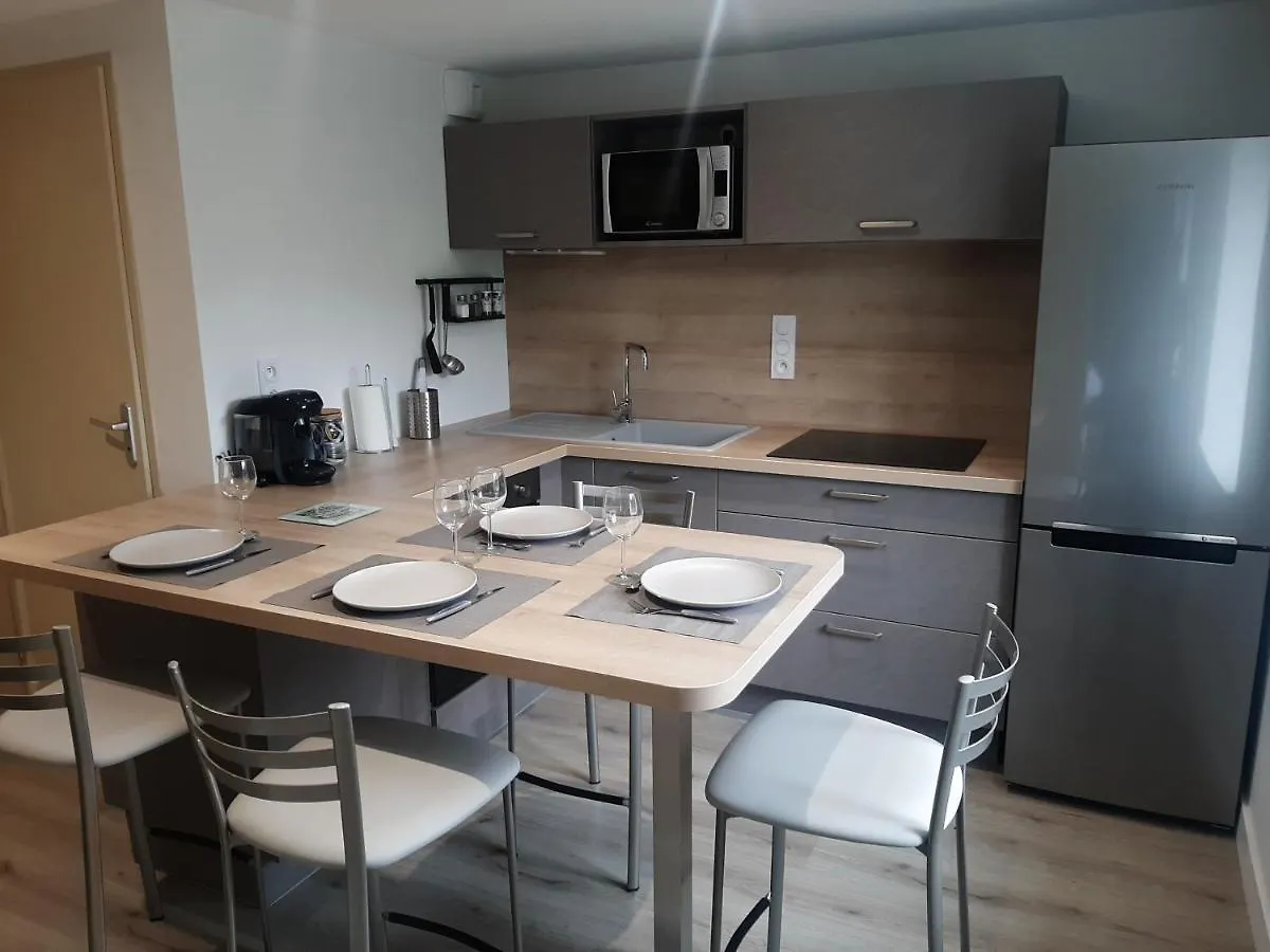 Bel Appartement T2 40 M² Vaugneray 0*,