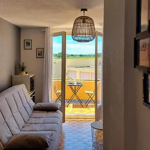 https://coquet-studio-avec-belle-terrasse.fr-provencehotel.com