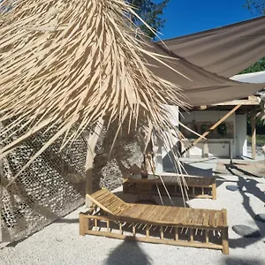https://camping-les-lodges-du-tarn.midi-pyreneeshotels.com