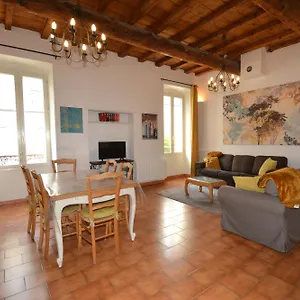 https://maison-le-neuf-tarascon.fr-provencehotel.com